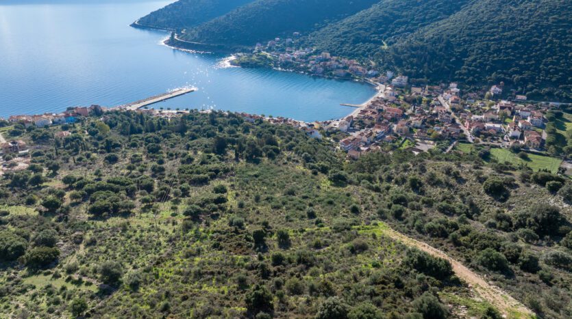 Prime Buildable Plot with Panoramic Views in Agia Efimia