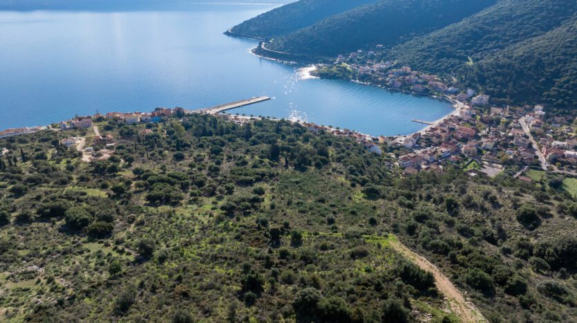 Prime Buildable Plot with Panoramic Views in Agia Efimia