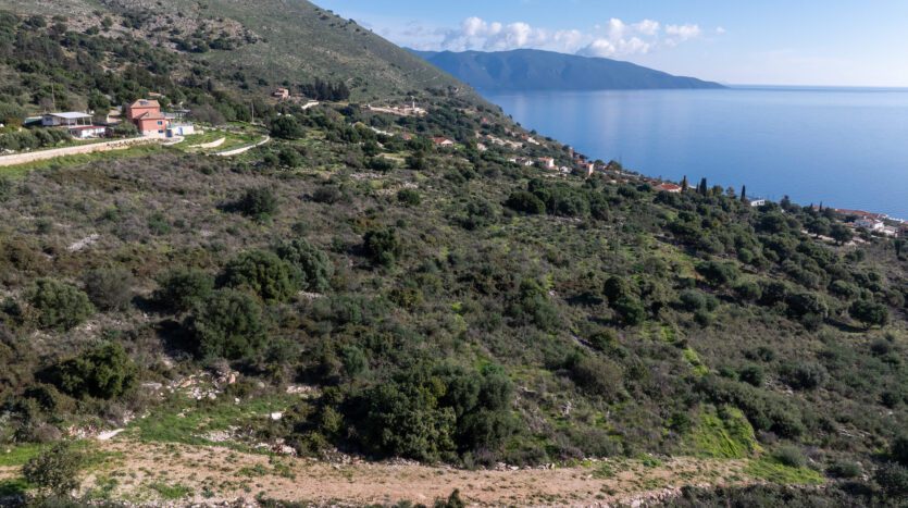 Prime Buildable Plot with Panoramic Views in Agia Efimia