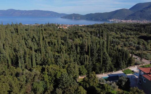 4-bedroom freehold apartment in Kefalonia — photo 3 of 5