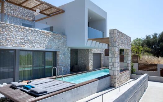 Accessible Luxury Villa with Panoramic Sea Views | Agonas