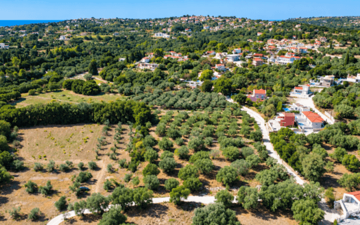 Investment Plot Near Pessada Harbour